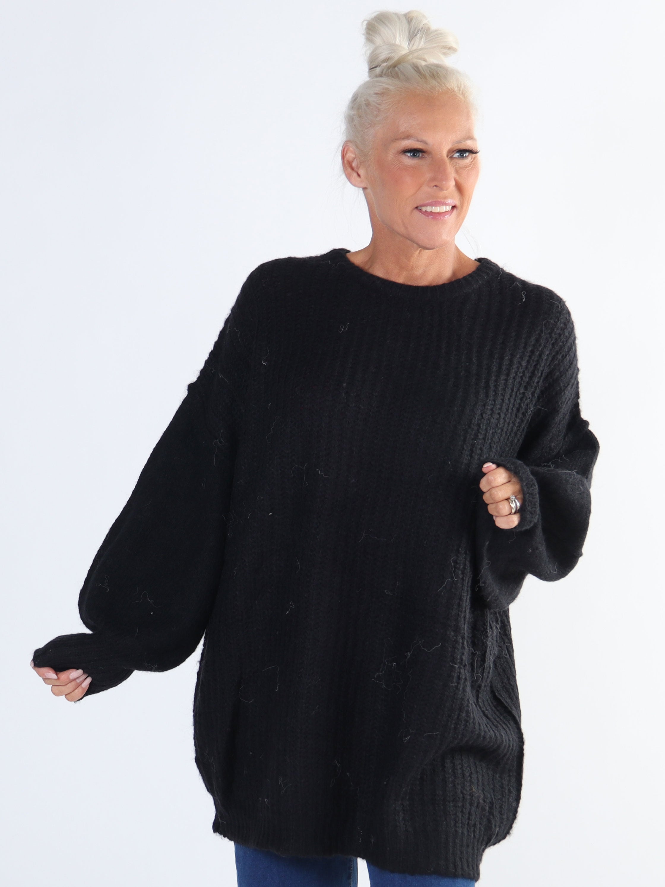 Leana - Lång mjuk plus size stickad blus med ballongärmar